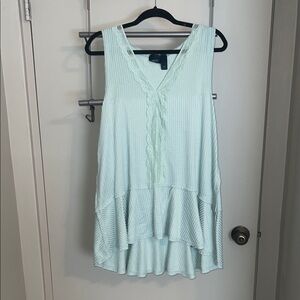 Daytrip Light Green Sleeveless Tunic